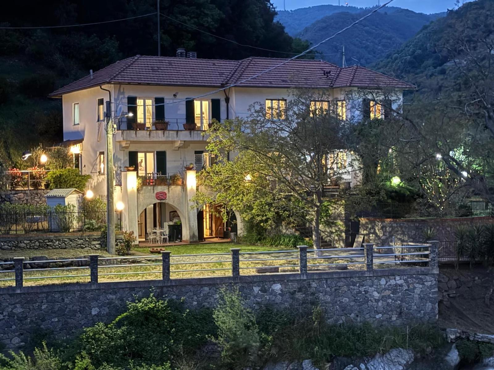 Appartamento In Villa A 5 Km Dal Mare Албисола Супериоре Екстериор снимка